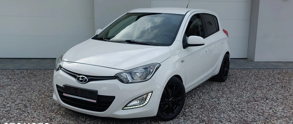 Hyundai i20 cena 25999 przebieg: 153763, rok produkcji 2013 z Zambrów małe 667